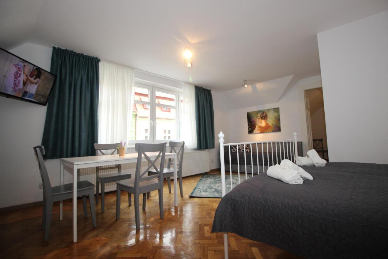 92 Residence Brasov Luaran gambar