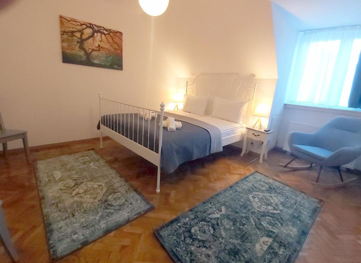 92 Residence Brasov Luaran gambar
