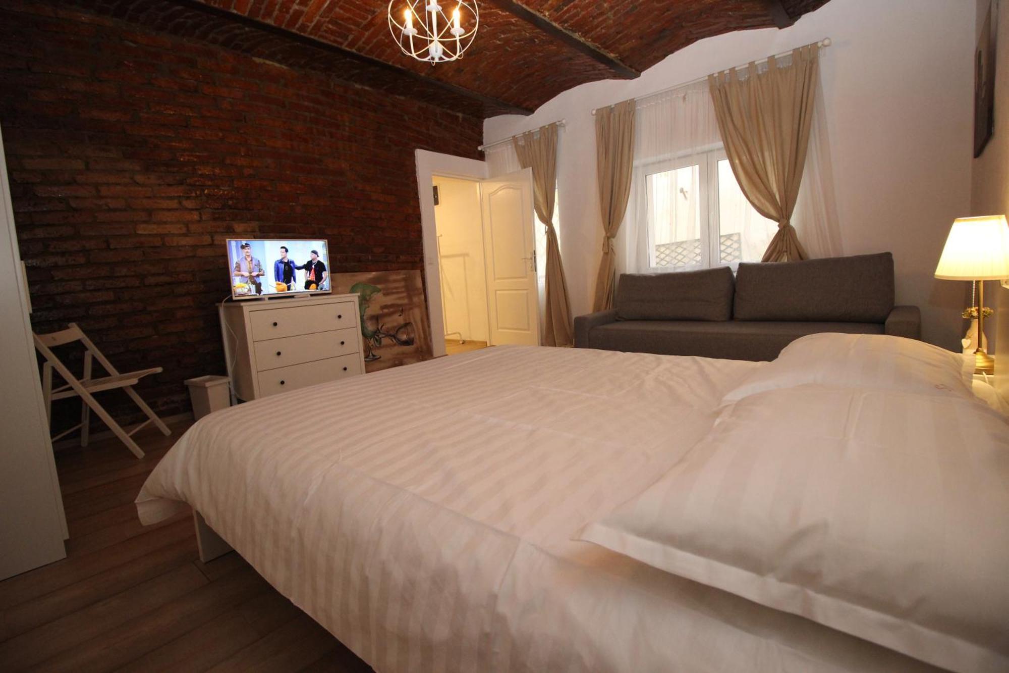 92 Residence Brasov Luaran gambar